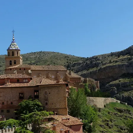 Del Adarve 2* Albarracín