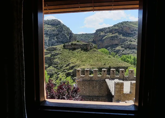 Del Adarve 2* Albarracín